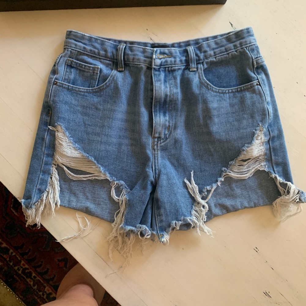 Denim distressed shorts